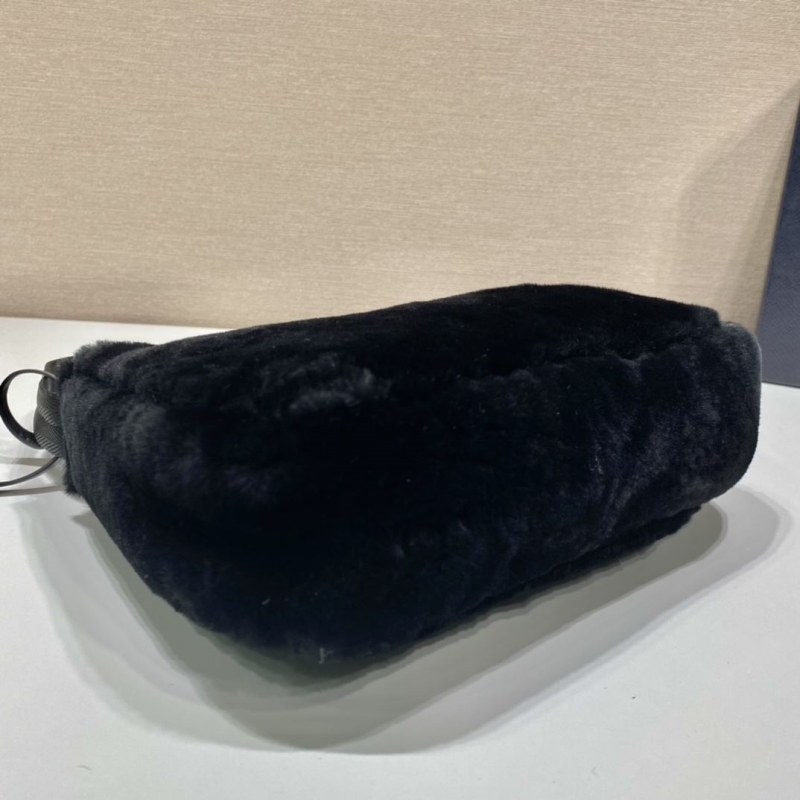Pra*a hobo bags